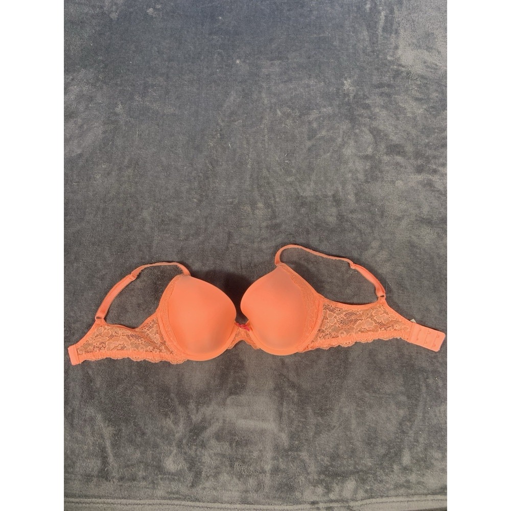 Victoria's Secret Peach Colored Floral Laced Push Up Bra Size 34D